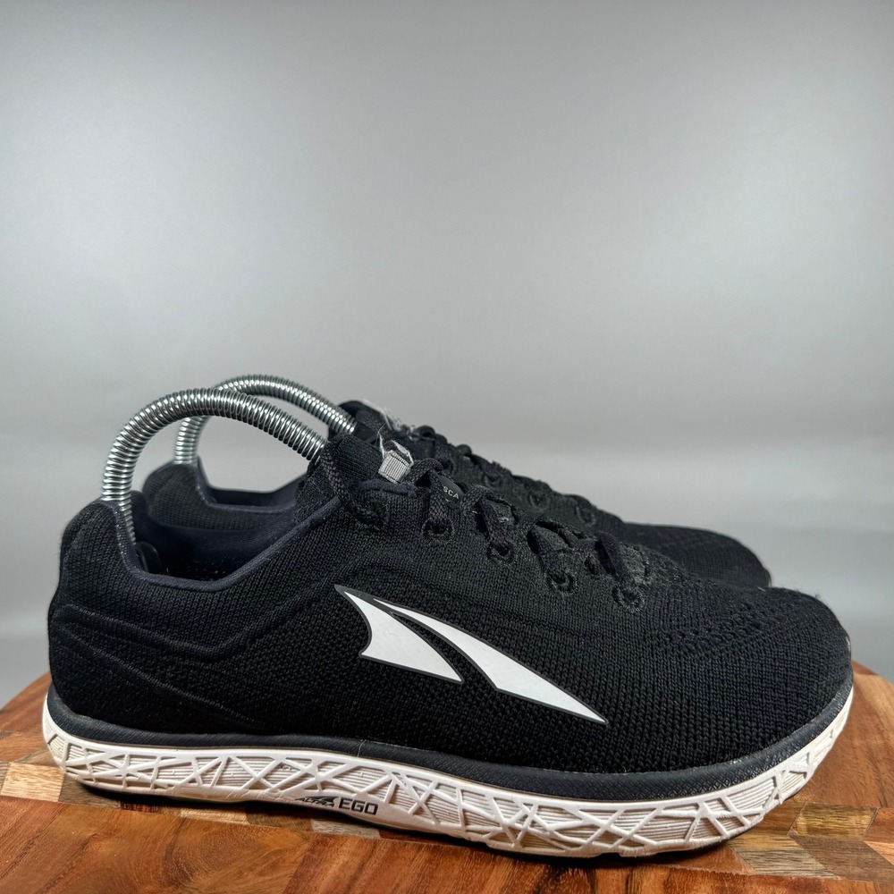 Altra Escalante 2.5 Womens Running Shoes Black White AL0A4VR3000 Size 8